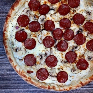 пицца Итальянская 32см на соусе из 4 сыров